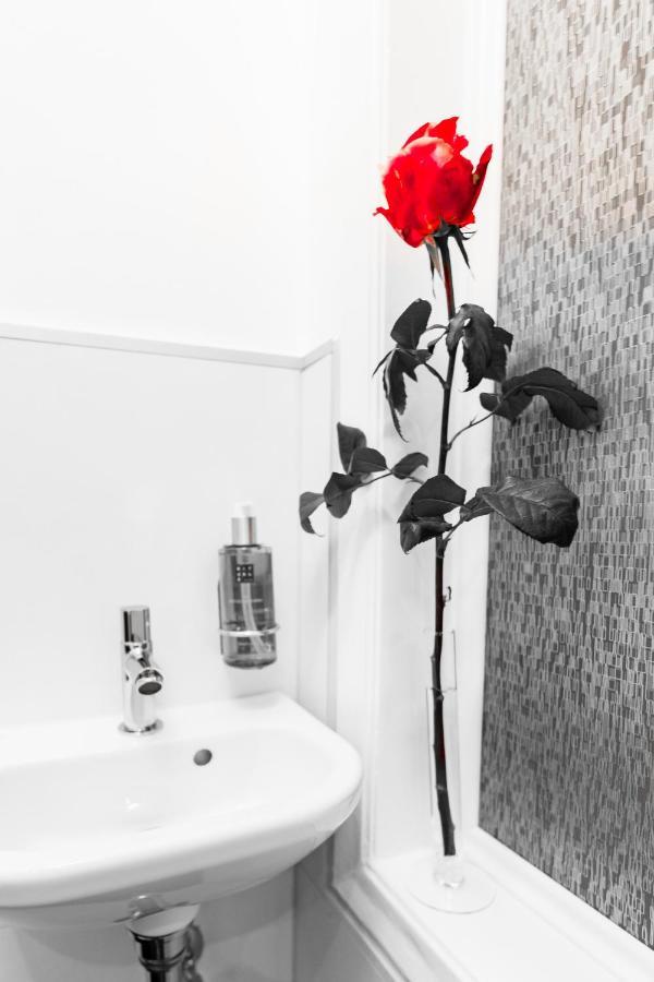 Sophies Place Augarten - Imperial Lifestyle City Apartments Vienna Parking 외부 사진