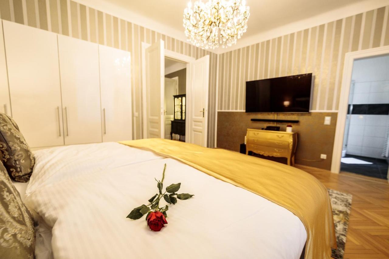 Sophies Place Augarten - Imperial Lifestyle City Apartments Vienna Parking 외부 사진