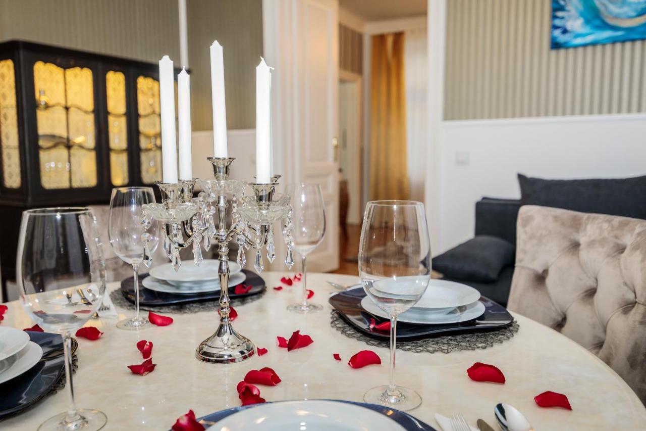 Sophies Place Augarten - Imperial Lifestyle City Apartments Vienna Parking 외부 사진